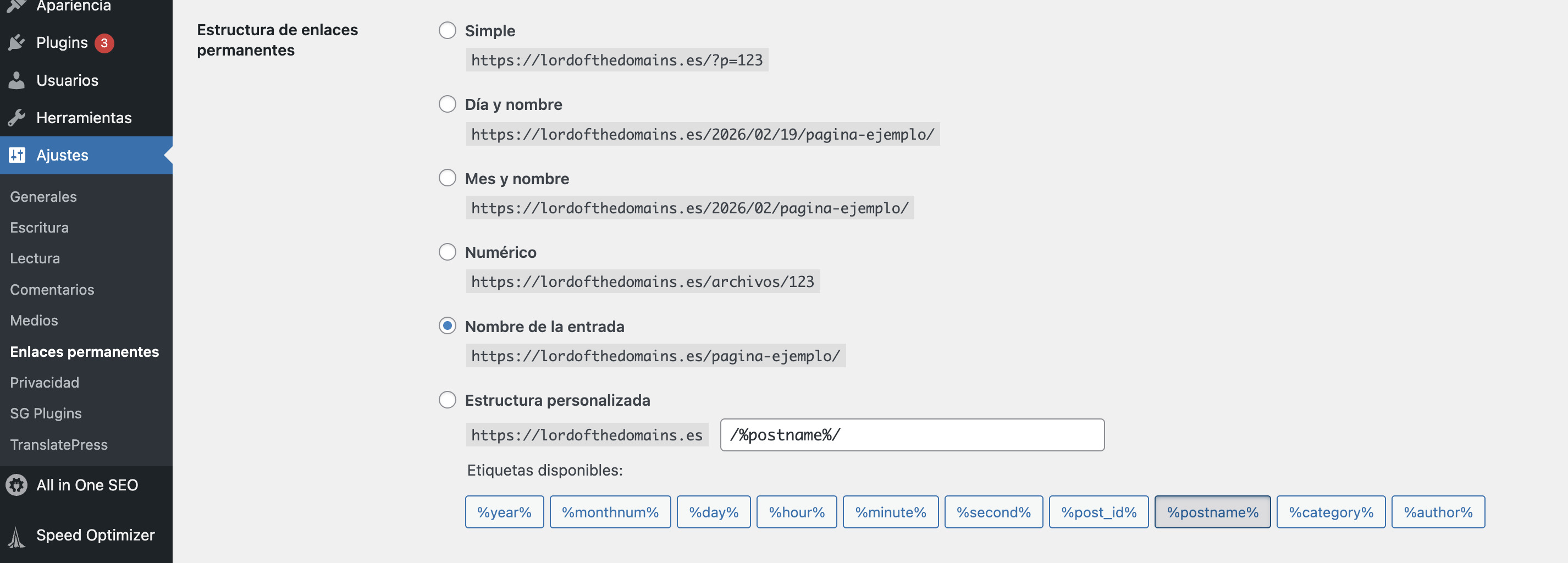 Captura de pantalla que muestra las opciones de los enlaces y enlaces permanentes en WordPress